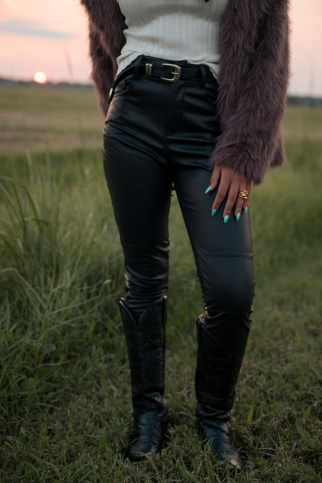 Pantalones de cuero con cinturón (BLK)